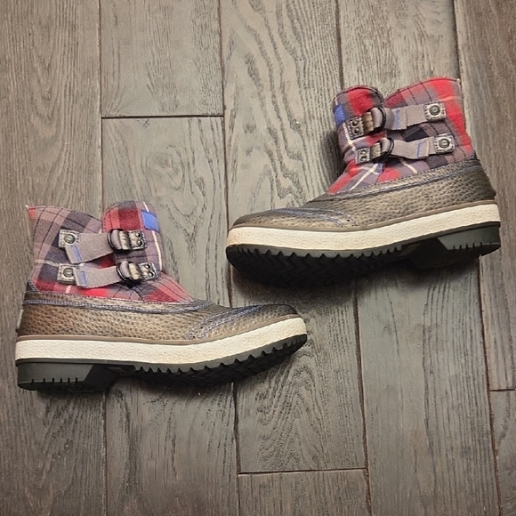 UGG Marais Plaid Waterproof Wool Lined Pull On Boots 1001797 Women's Size 8 - Picture 3 of 13